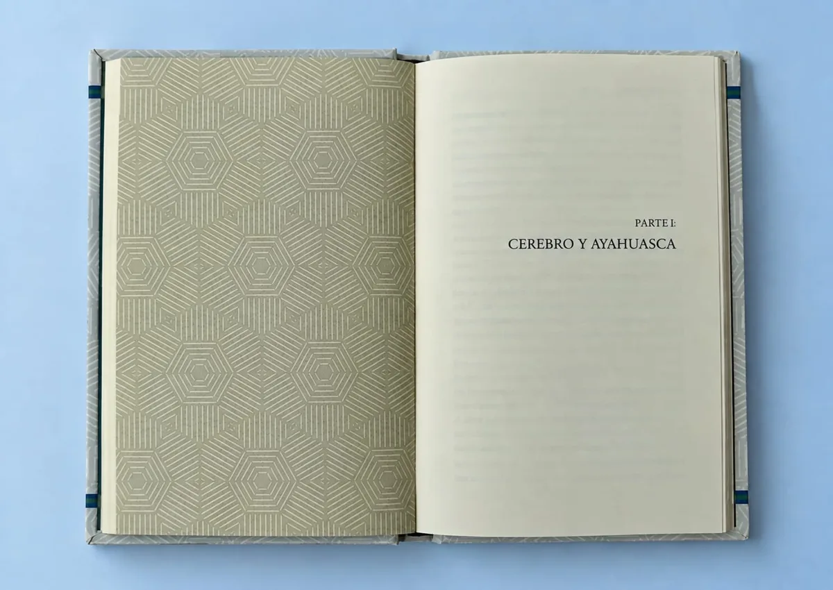 El libro abierto en la Parte I, Cerebro y Ayahuasca